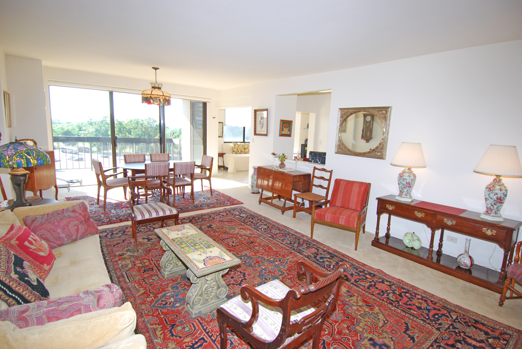 North Shore Towers Apt.