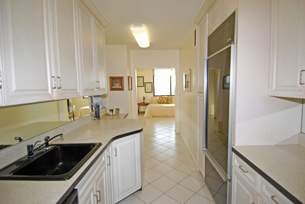 North Shore Towers Apt.