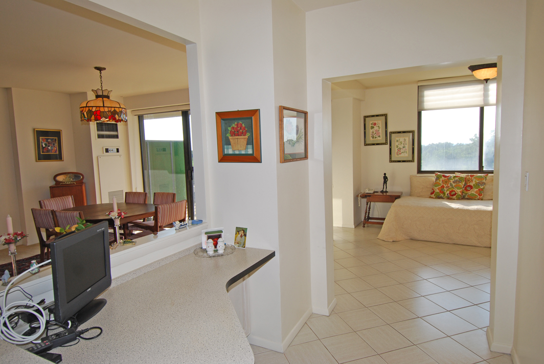 North Shore Towers Apt.