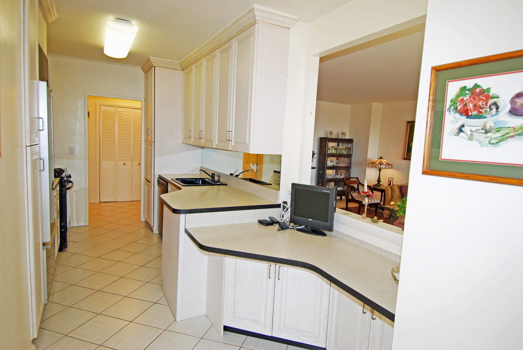 North Shore Towers Apt.