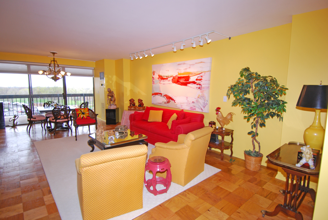 North Shore Towers Apt. 