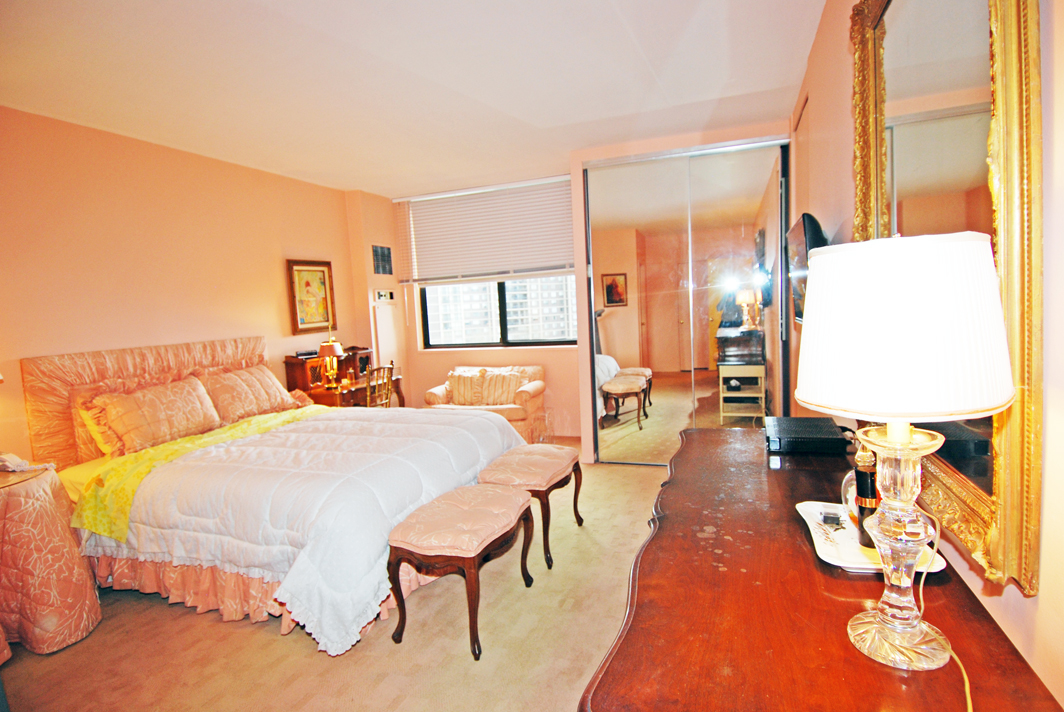 North Shore Towers Apt.