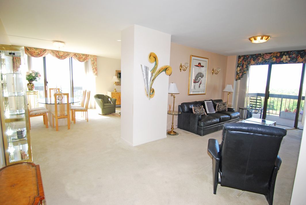 North Shore Towers Apt. 