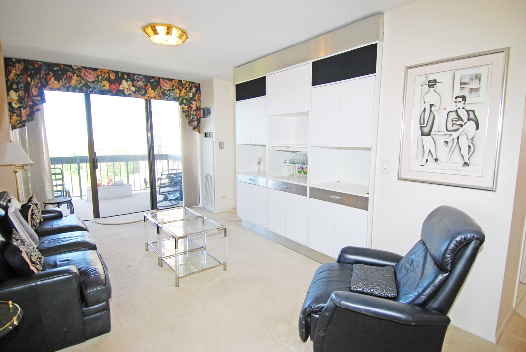 North Shore Towers Apt.