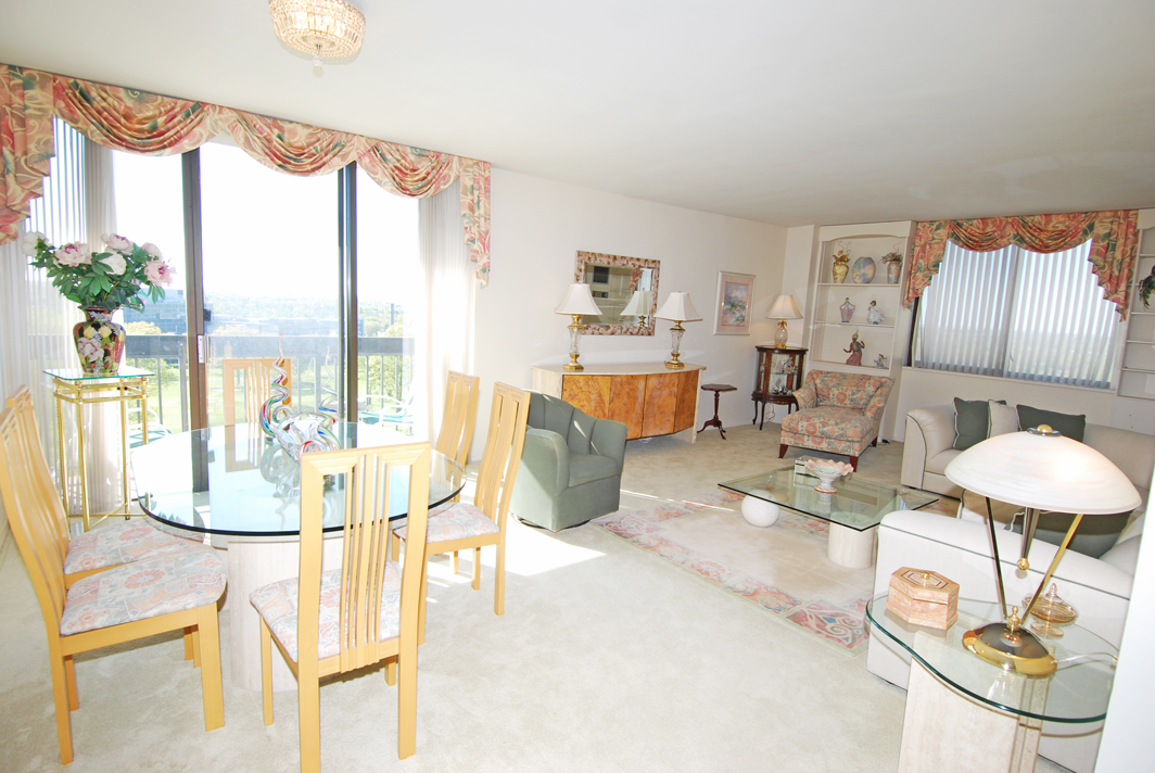 North Shore Towers Apt.