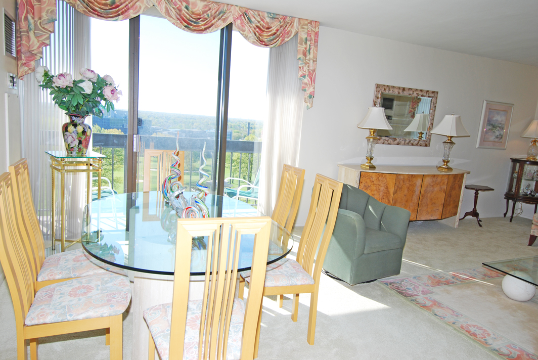 North Shore Towers Apt.