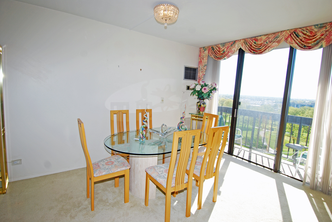 North Shore Towers Apt.