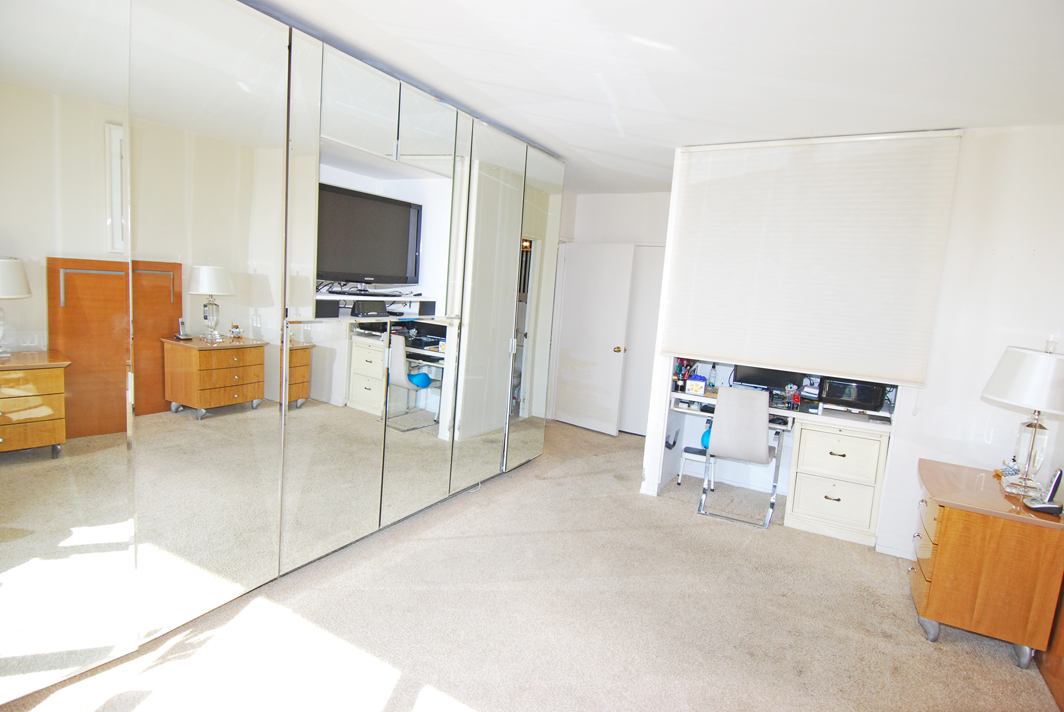 North Shore Towers Apt.