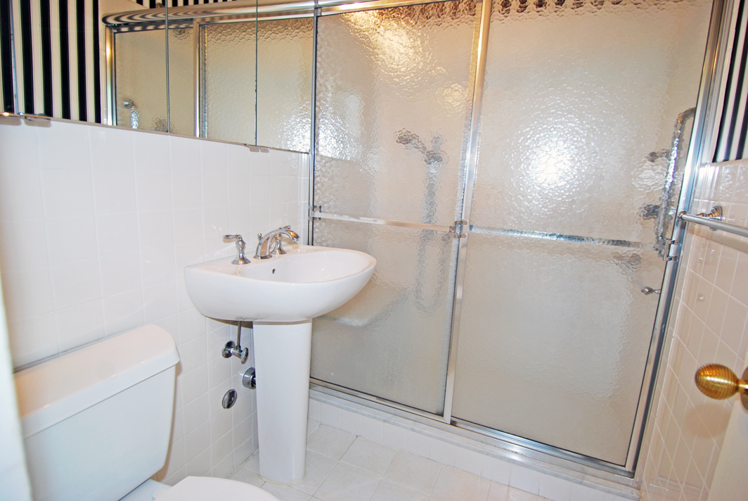 North Shore Towers Apt.