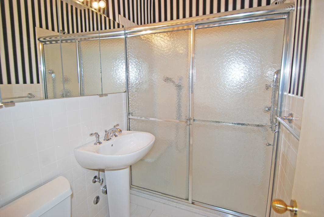 North Shore Towers Apt.