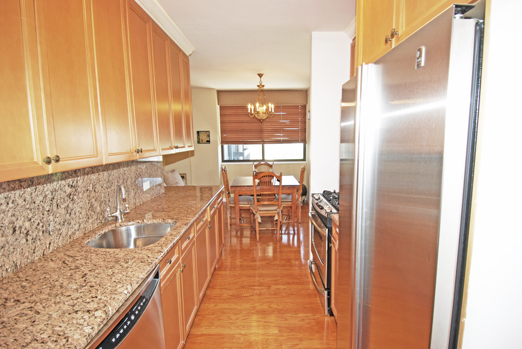 North Shore Towers Apt.