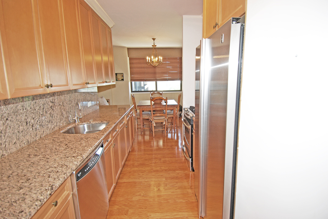 North Shore Towers Apt.