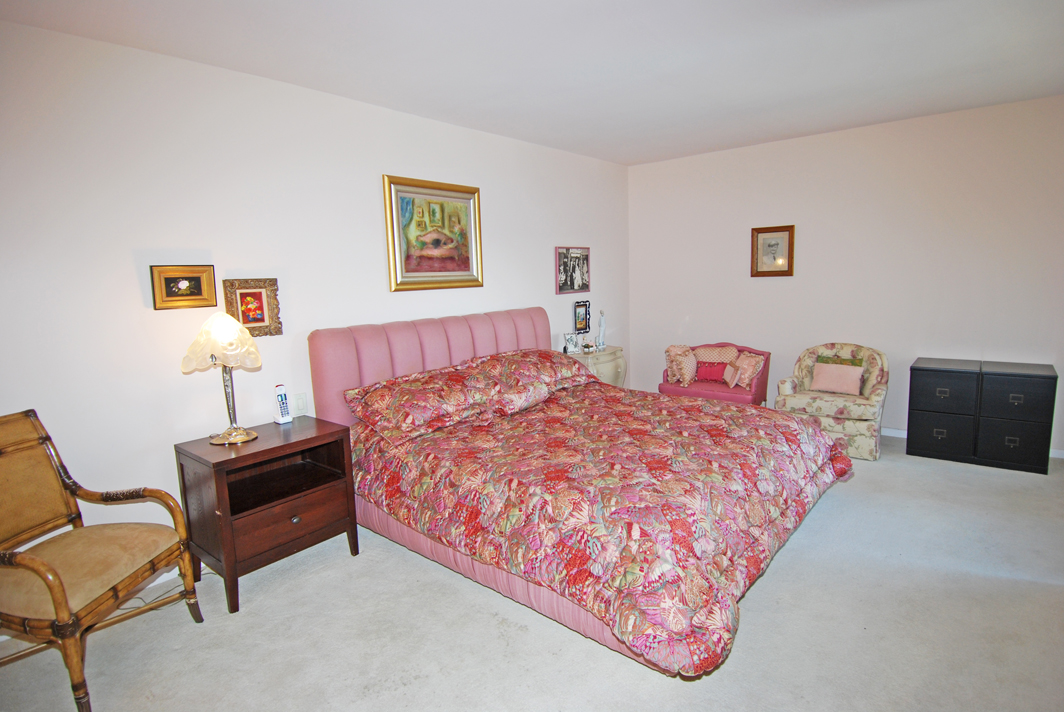 North Shore Towers Apt.