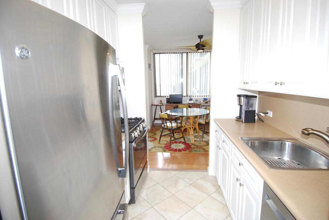 North Shore Towers Apt.