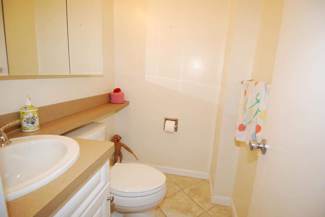 North Shore Towers Apt.