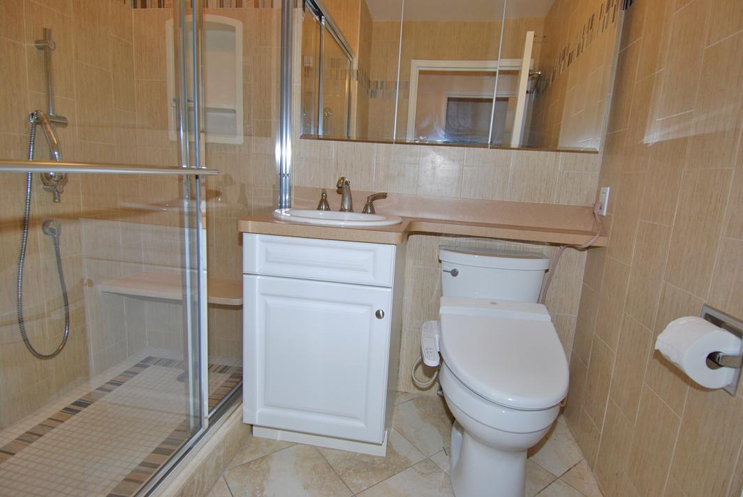 North Shore Towers Apt.