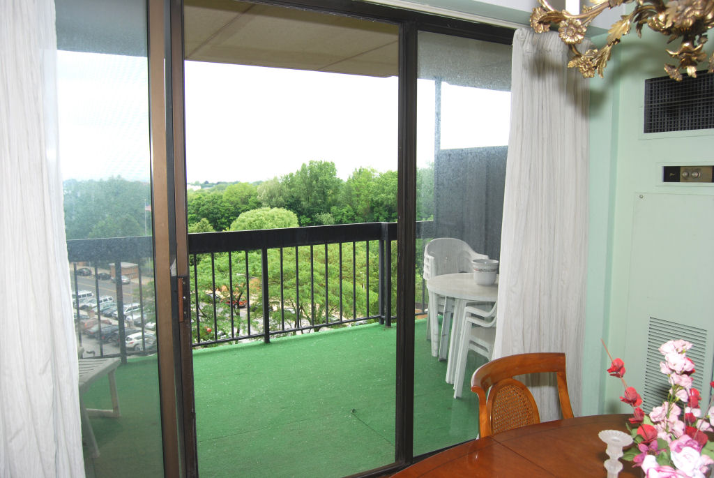 north shore towers apartment