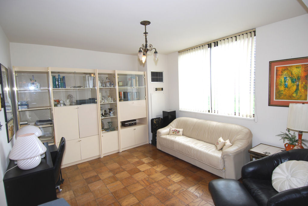 north shore towers apartment