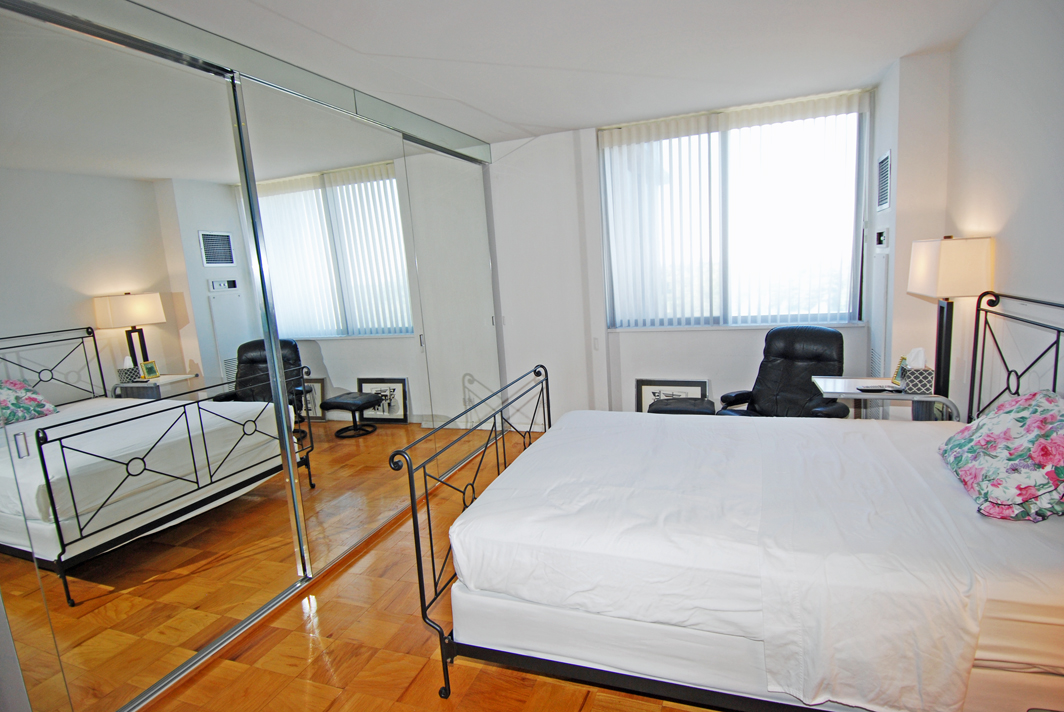 North Shore Towers Apt.