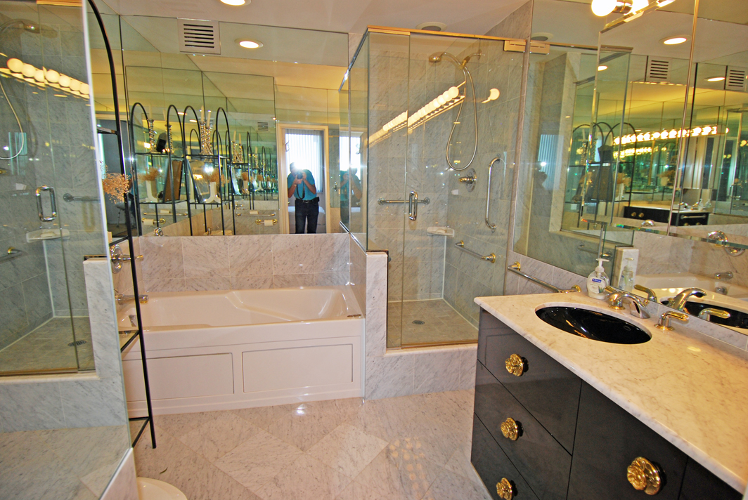 North Shore Towers Apt.