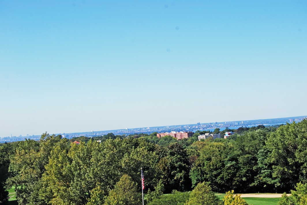 North Shore Towers Apt.