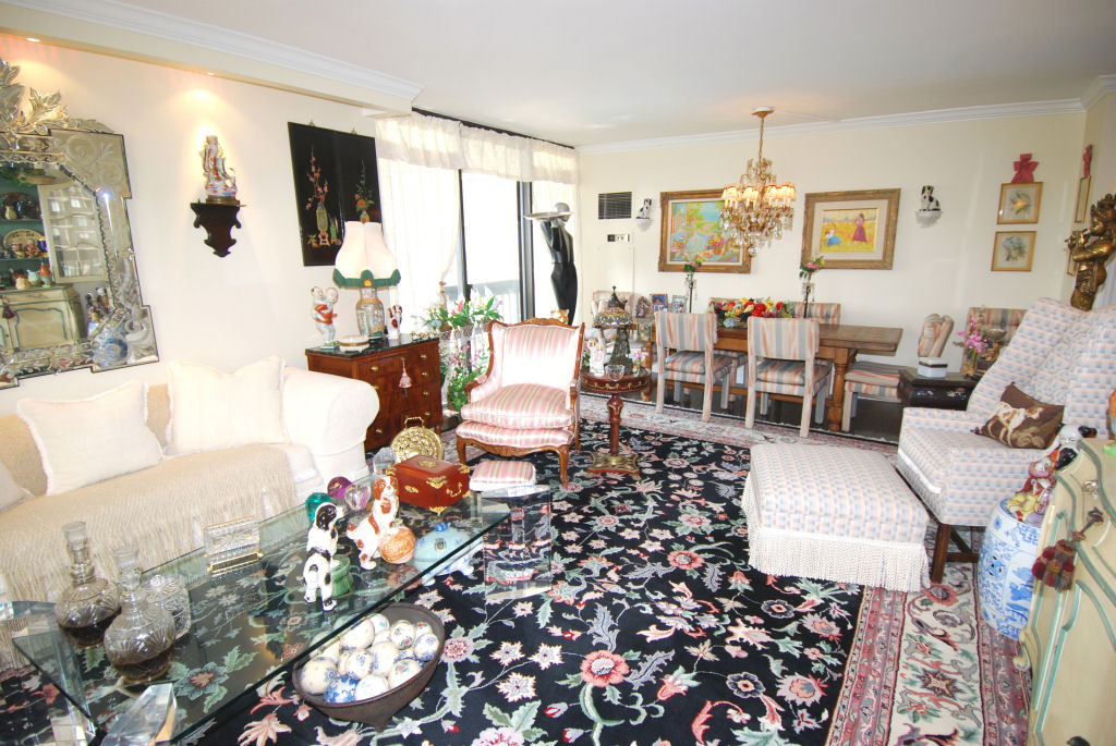 North Shore Towers Apt.