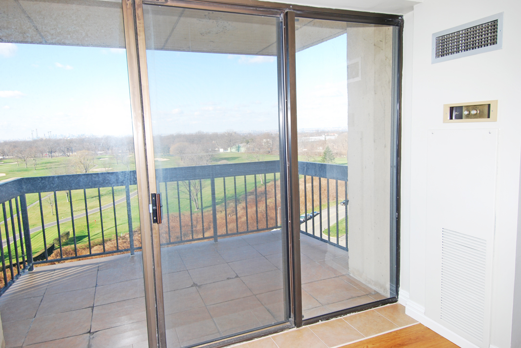 North Shore Towers Apt.