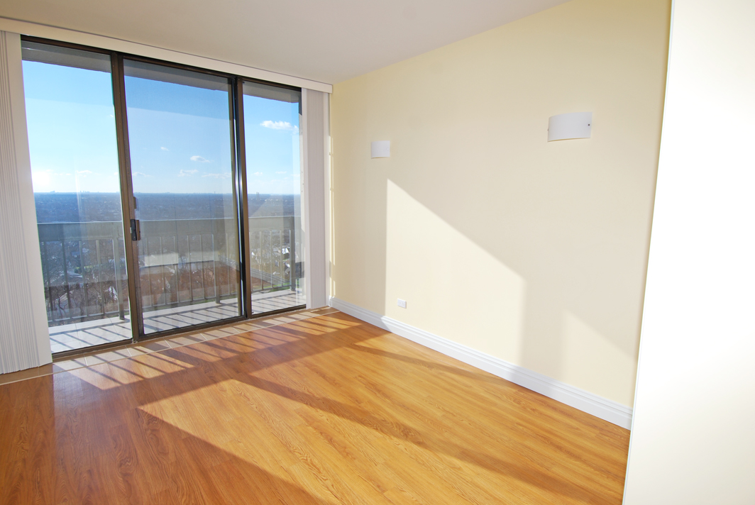 North Shore Towers Apt.