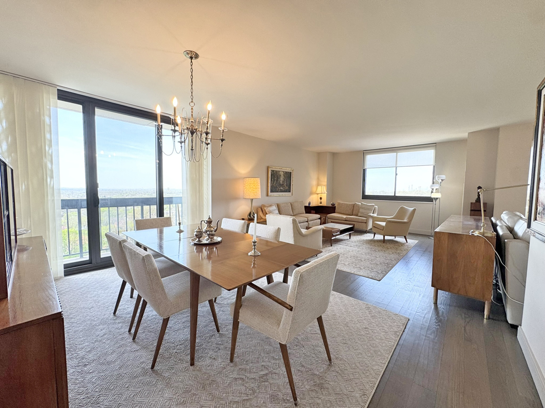 North Shore Towers Apt.
