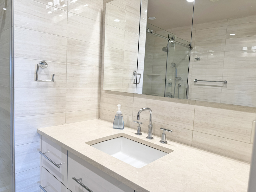 North Shore Towers Apt.