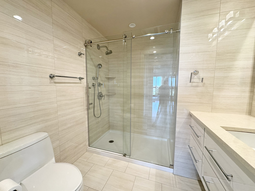 North Shore Towers Apt.