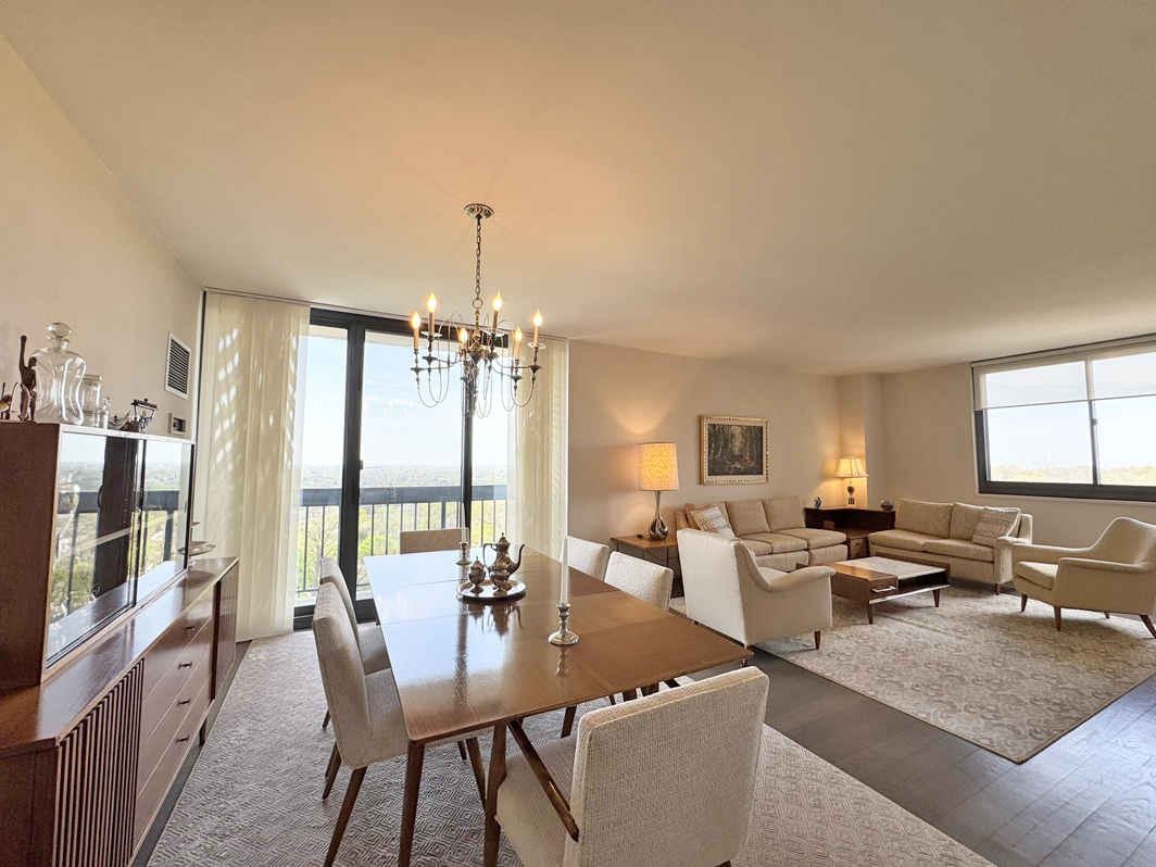 North Shore Towers Apt.