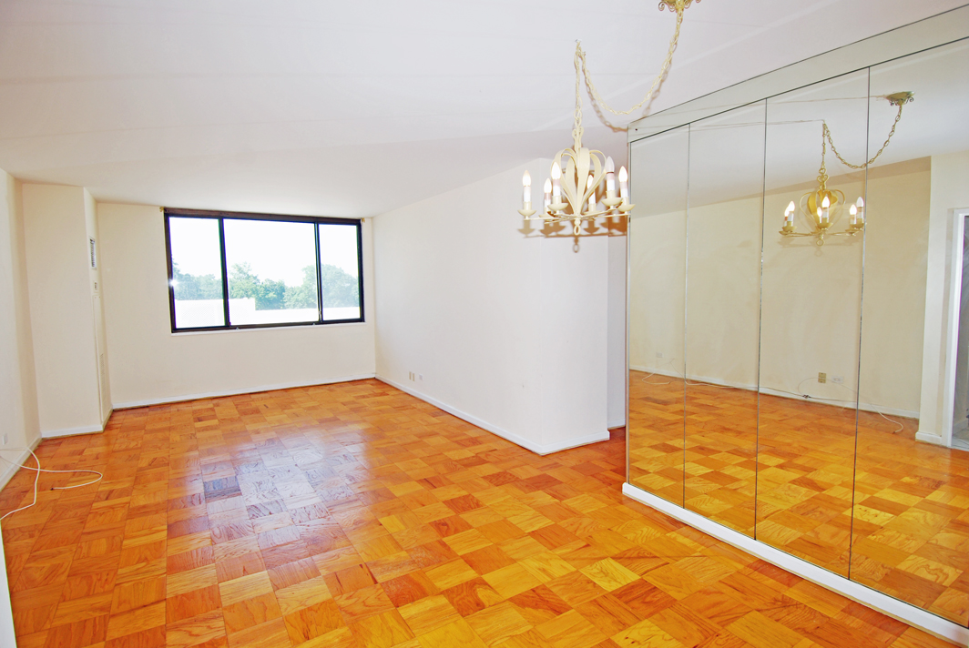 North Shore Towers 1 Bedroom Apartment