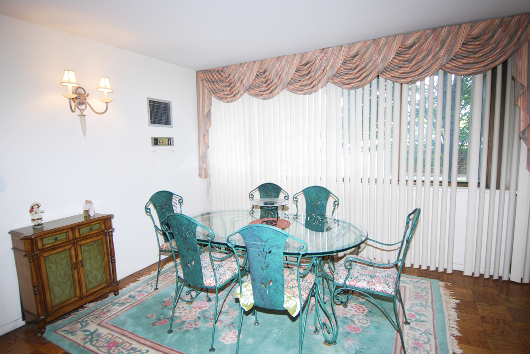 North Shore Towers Apt.