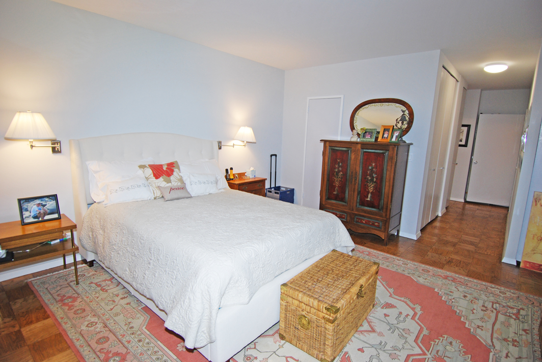 North Shore Towers Apt.