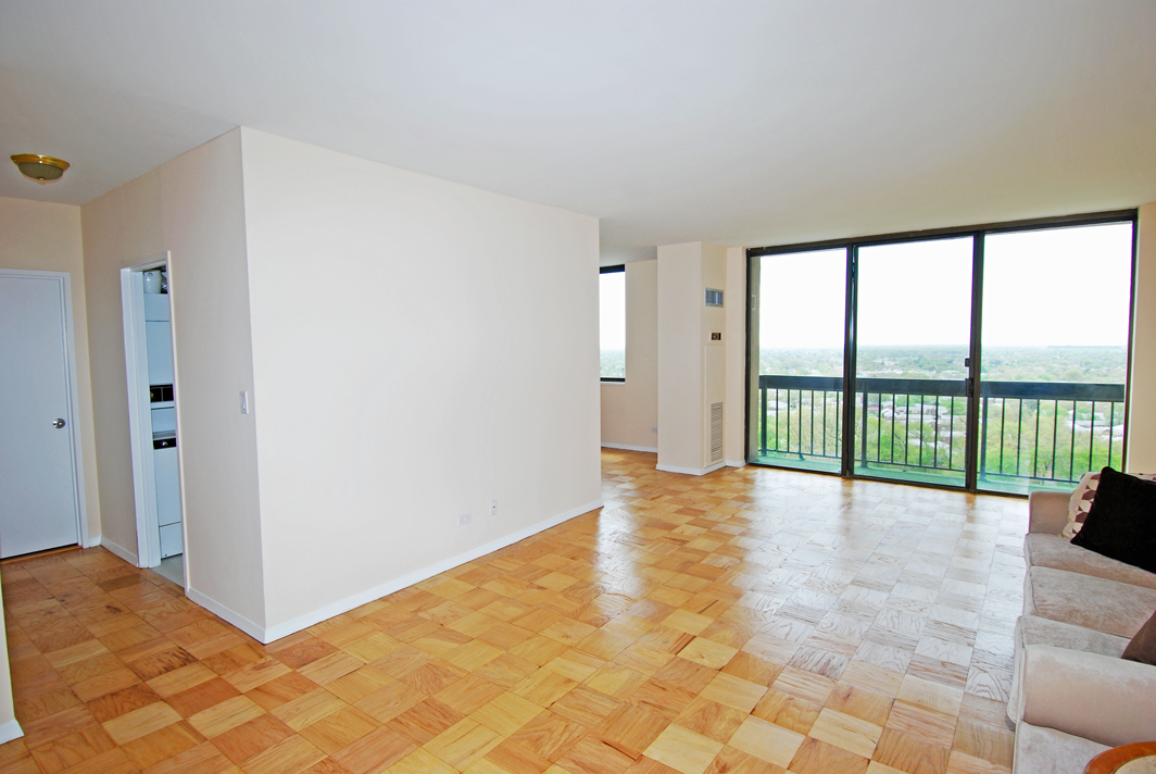 North Shore Towers Apt.