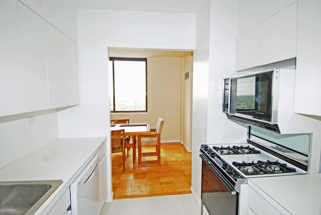 North Shore Towers Apt.