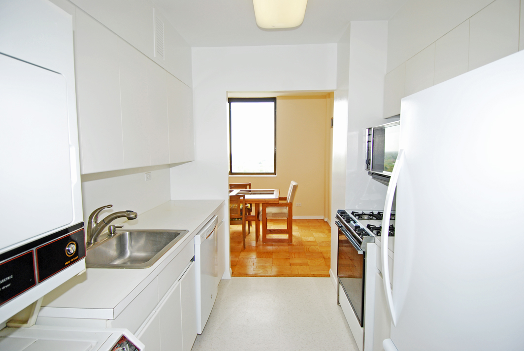 North Shore Towers Apt.