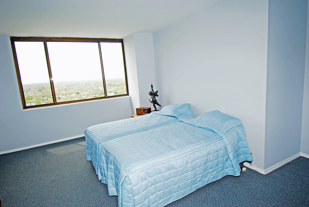 North Shore Towers Apt.