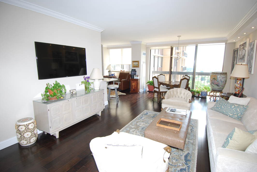 North Shore Towers Apt.