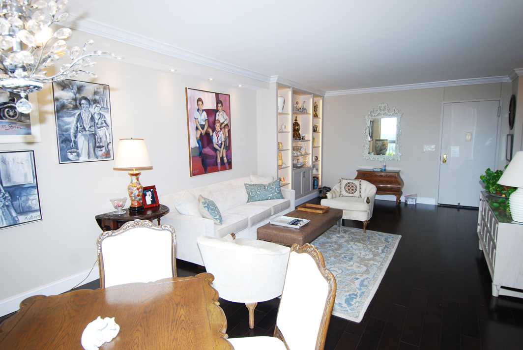 North Shore Towers Apt.