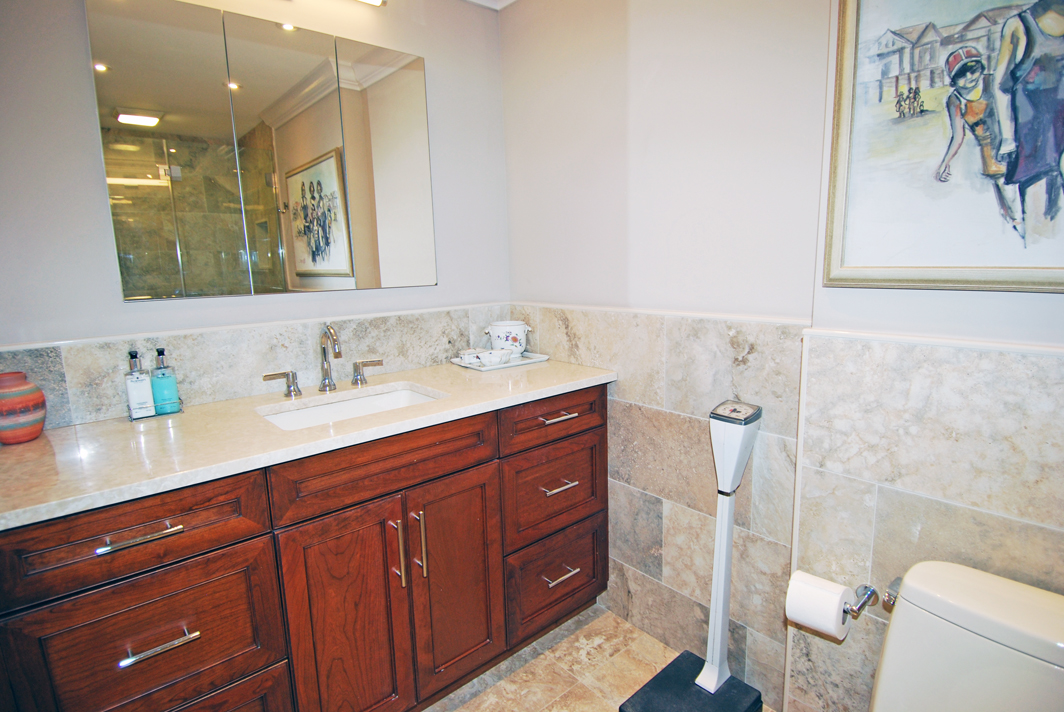 North Shore Towers Apt.