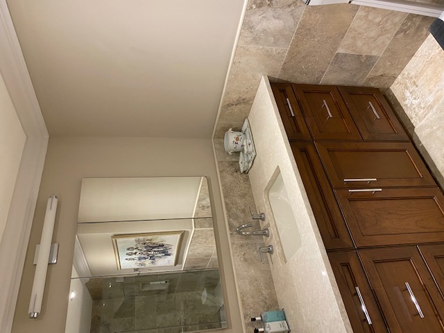 North Shore Towers Apt. 