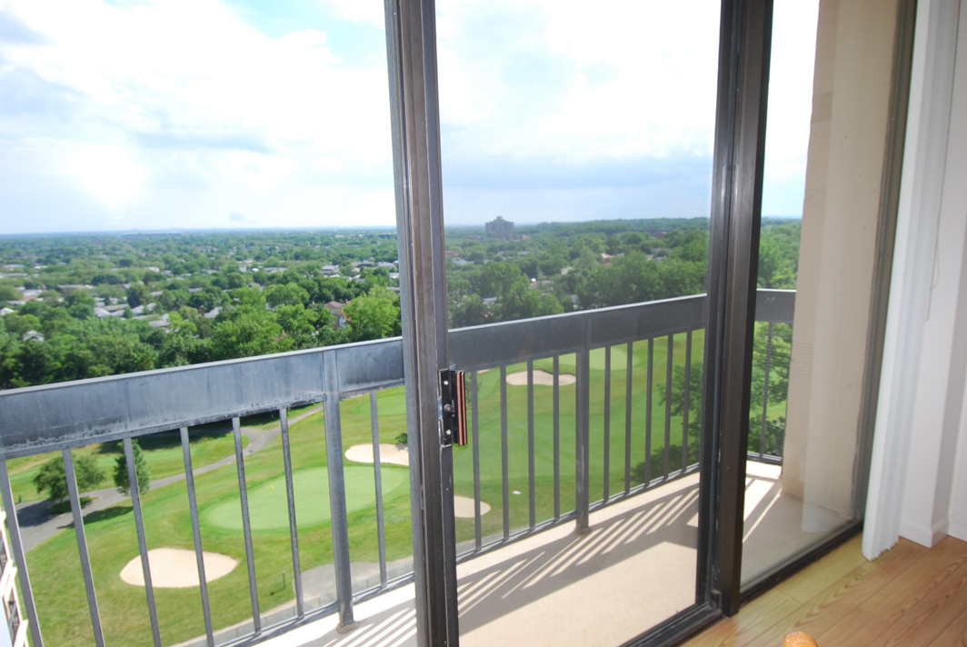 North Shore Towers Apt.