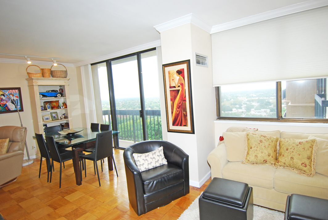 North Shore Towers Apt.