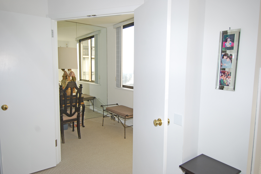 North Shore Towers Apt.