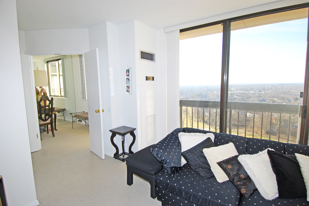 North Shore Towers Apt.