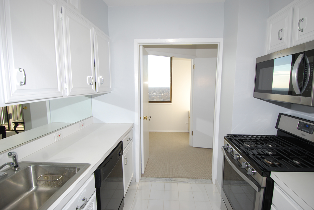 North Shore Towers Apt.