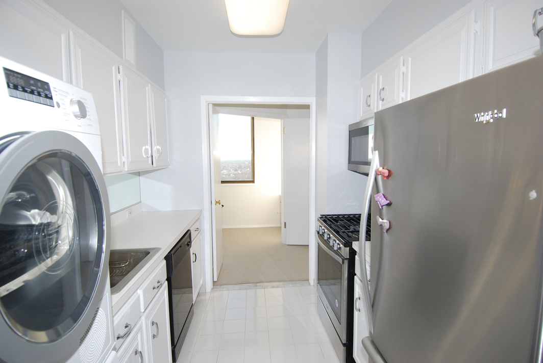 North Shore Towers Apt.