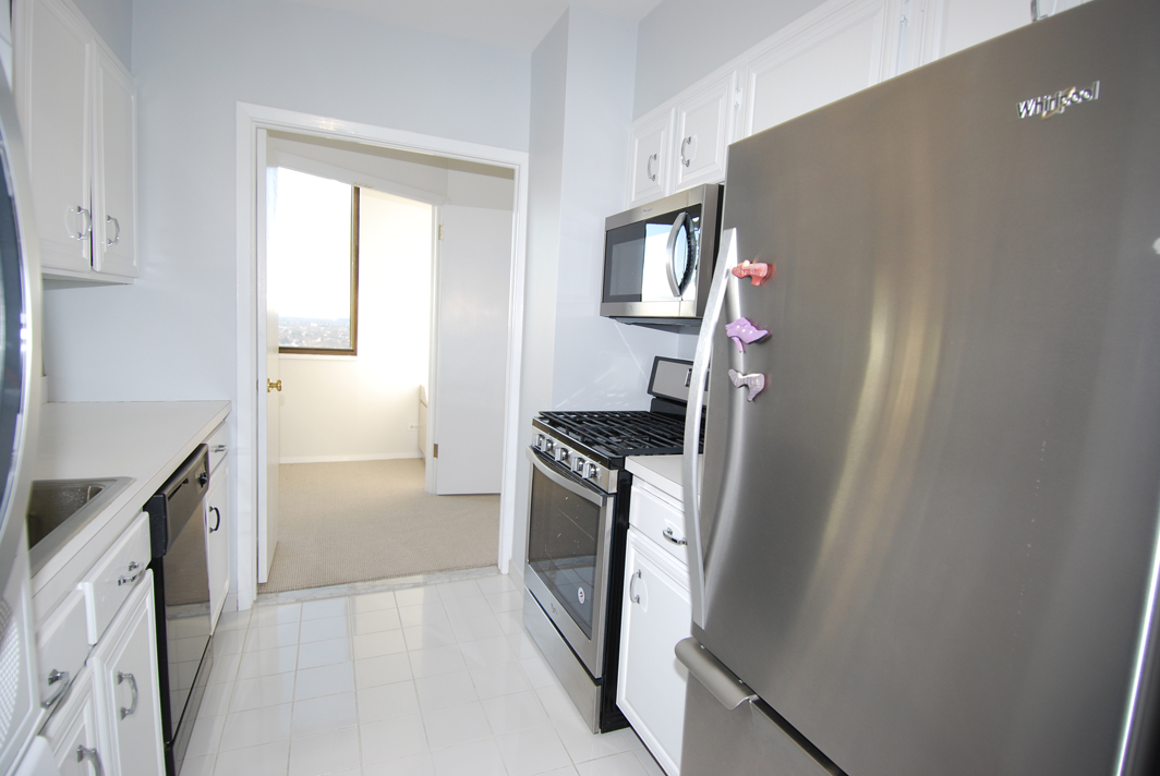 North Shore Towers Apt.